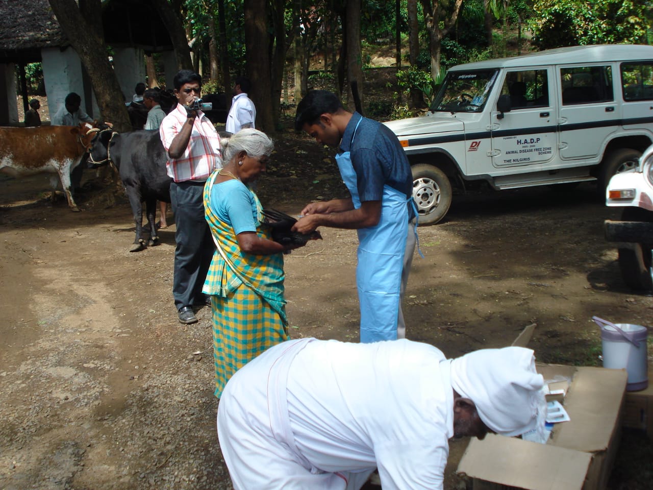 Community Pet Adoption Drive – Anthiyur, Erode.  A government- organized adoption drive led by the Department of Animal Husbandry, where Dr.Yuva, Government Veterinary Surgeon, facilitated the rehoming of rescued pets and promoted responsible pet ownership.